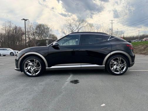 Vik Black 2023 Genesis GV60 Performance