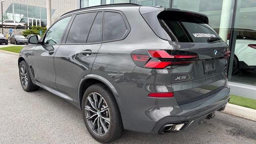 Gray Metallic 2026 BMW X5 xDrive40i