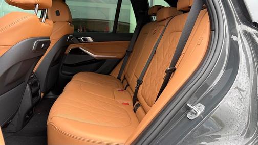 Gray Metallic 2026 BMW X5 xDrive40i