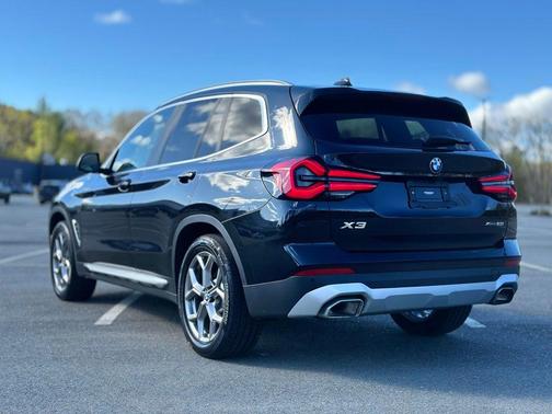 Black Sapphire Metallic 2023 BMW X3 xDrive30i