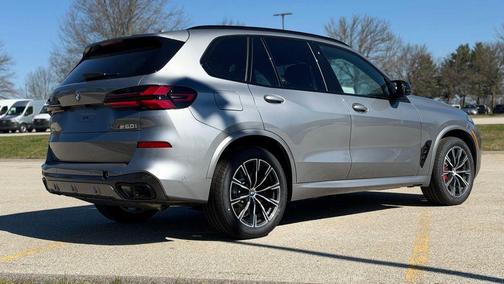 2026 BMW X5 M60i