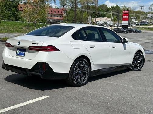 2025 BMW i5 xDrive40
