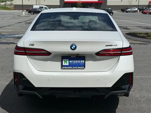 2025 BMW i5 xDrive40