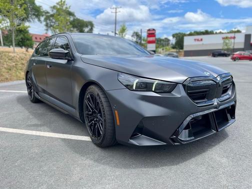 2025 BMW M5