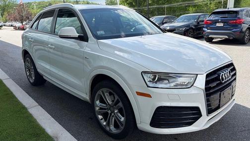 Cortina White 2018 Audi Q3 2.0T Premium