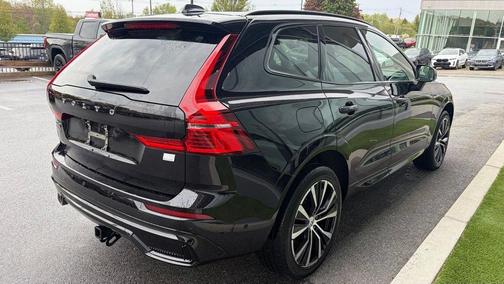 Onyx Black Metallic 2023 Volvo XC60 Recharge Plug-In Hybrid T8 Plus Dark Theme