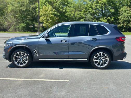 Arctic Gray Metallic 2022 BMW X5 xDrive40i