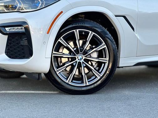 2021 BMW X6 xDrive40i