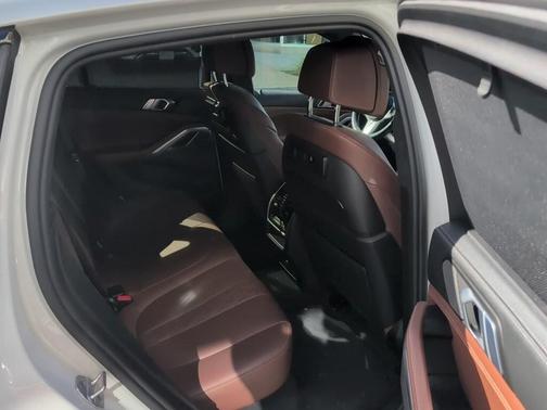 2021 BMW X6 xDrive40i