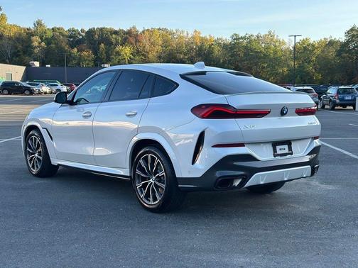 2021 BMW X6 xDrive40i