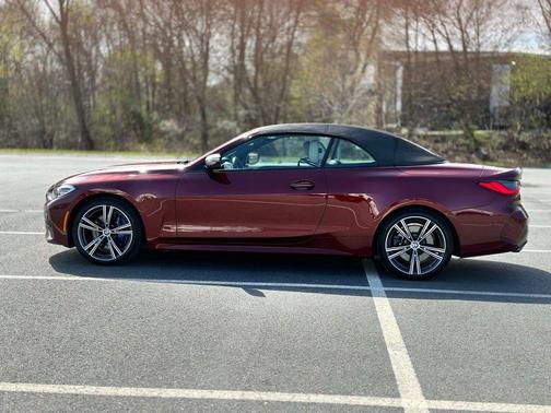 Aventurin Red Metallic 2023 BMW M440 i xDrive