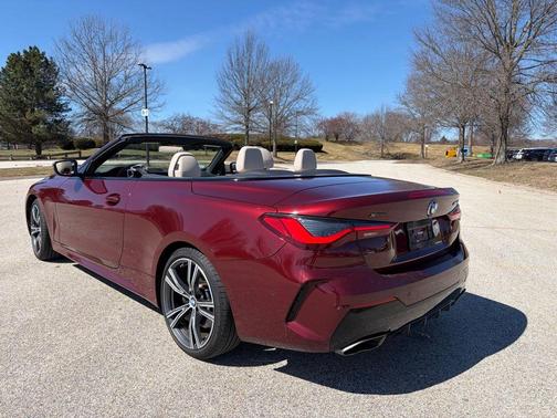 Aventurin Red Metallic 2023 BMW M440 i xDrive