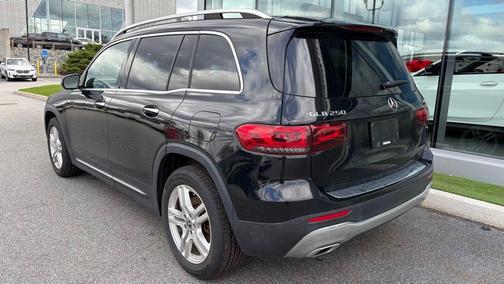 Black 2022 Mercedes-Benz GLB 250 4MATIC