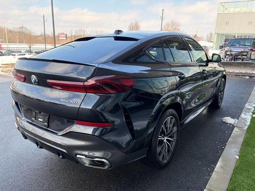 2025 BMW X6 xDrive40i