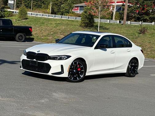 2025 BMW 330 i xDrive