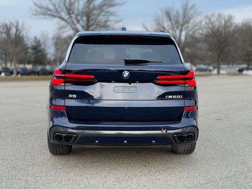 2026 BMW X5 M60i