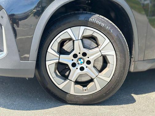 Black Sapphire Metallic 2023 BMW X1 xDrive28i