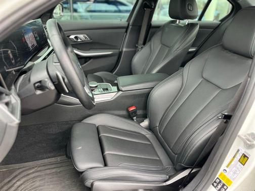 2023 BMW 330 i xDrive