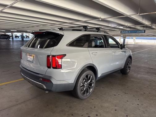 2022 Kia Sorento X-Line EX