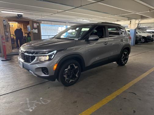 2025 Kia Seltos EX
