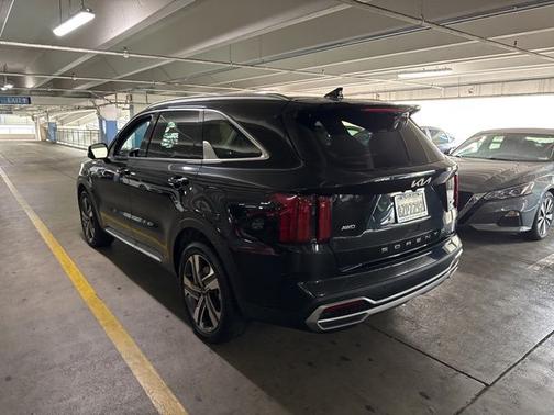 Aurora Black 2022 Kia Sorento Plug-In Hybrid SX Prestige
