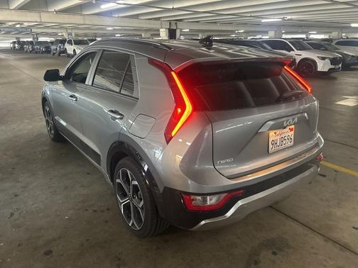 2023 Kia Niro EX Touring