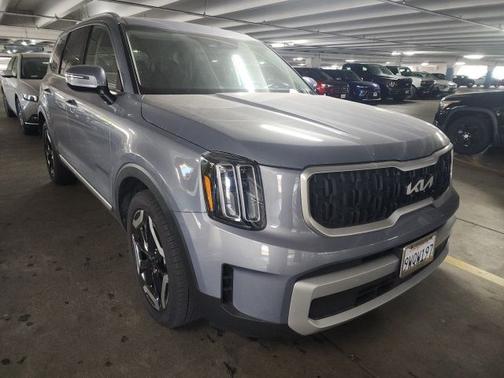 Silver 2025 Kia Telluride EX FWD