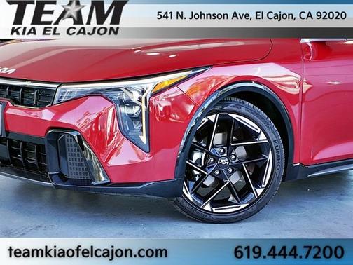 2025 Kia K4 GT-Line
