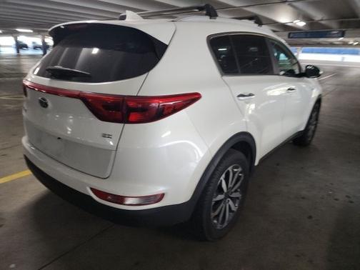 Snow White Pearl 2019 Kia Sportage EX
