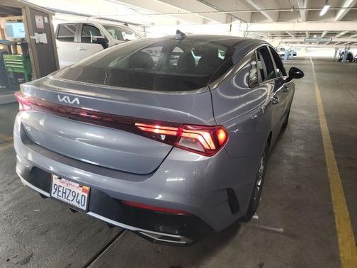 Everlasting Silver 2023 Kia K5 LXS