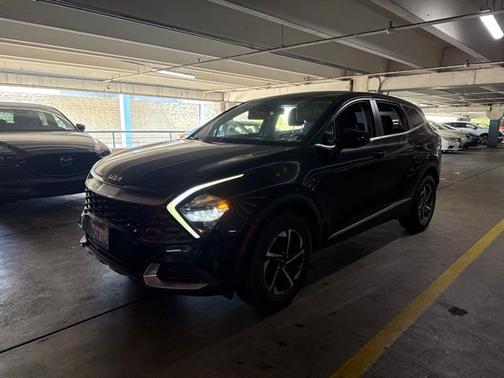 Black 2023 Kia Sportage Hybrid LX