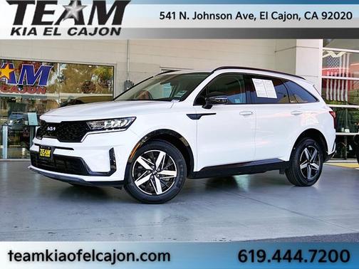 White Pearl 2021 Kia Sorento S