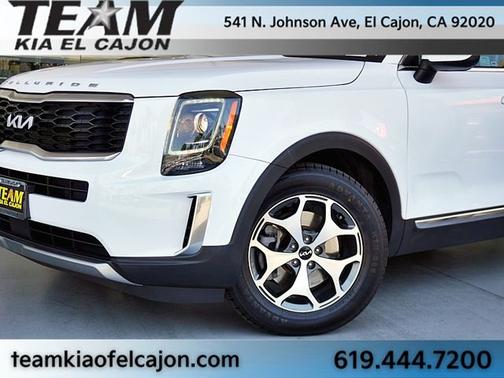 White Pearl 2022 Kia Telluride EX