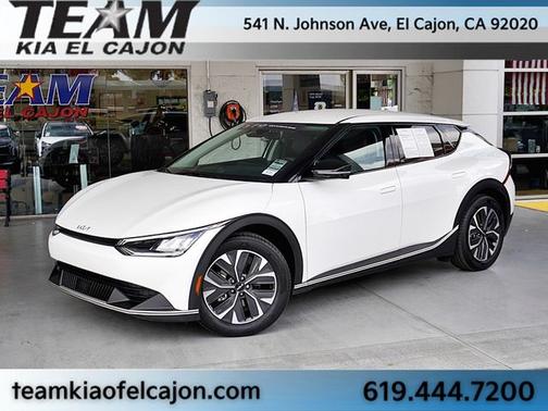 Snow White Pearl 2024 Kia EV6 Light