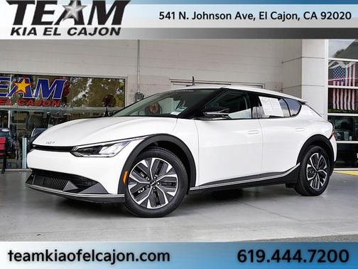 Snow White Pearl 2024 Kia EV6 Light