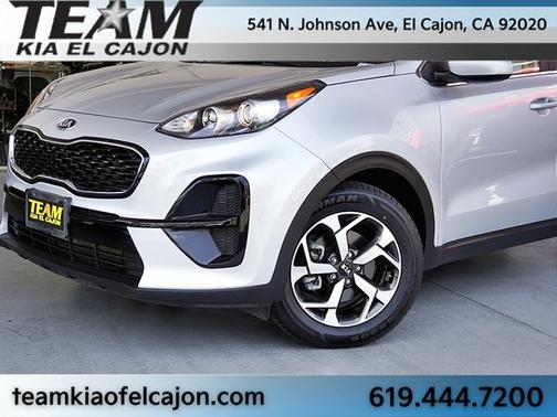 Sparkling Silver 2021 Kia Sportage LX