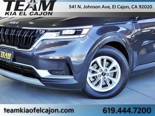 2024 Kia Carnival LX