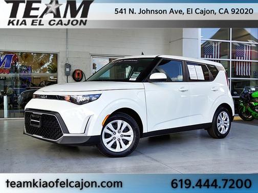 Snow White Pearl 2024 Kia Soul LX
