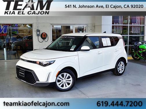 Snow White Pearl 2024 Kia Soul LX