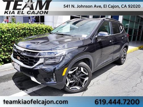 Black 2024 Kia Seltos SX