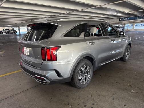 2022 Kia Sorento Hybrid S