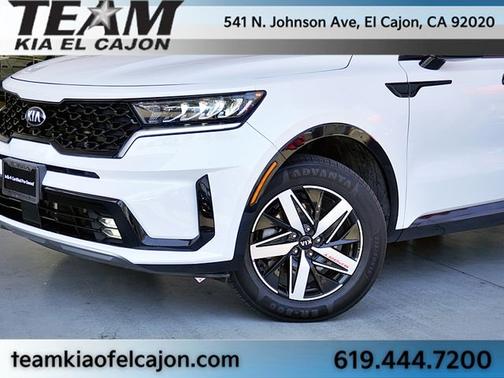 White Pearl 2021 Kia Sorento EX