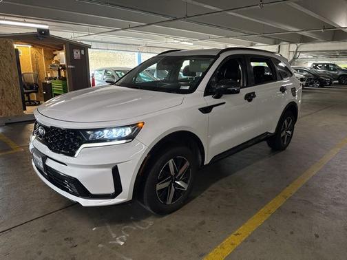 White Pearl 2021 Kia Sorento EX