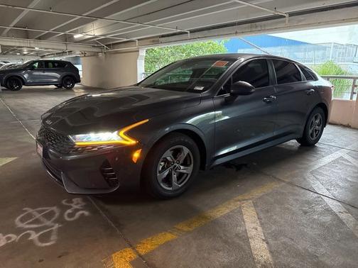 Gray 2022 Kia K5 LXS