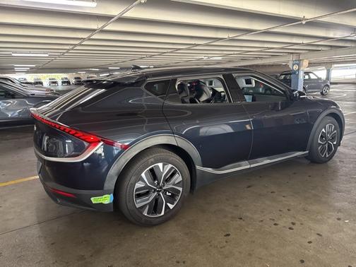 2023 Kia EV6 Light