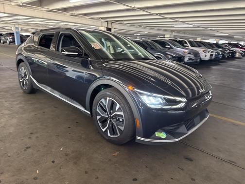 2023 Kia EV6 Light