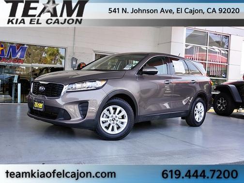 Brown 2019 Kia Sorento LX