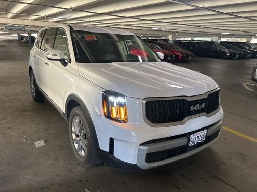 2024 Kia Telluride LX FWD