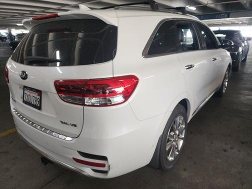 Snow White Pearl 2017 Kia Sorento SX Limited