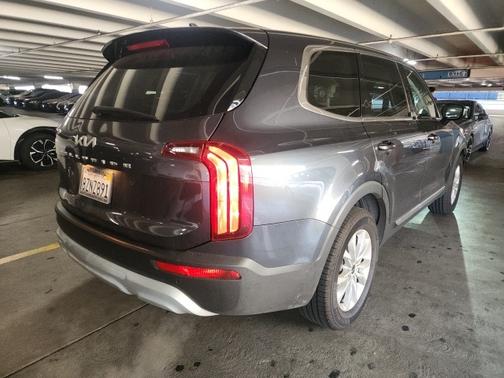 2022 Kia Telluride LX